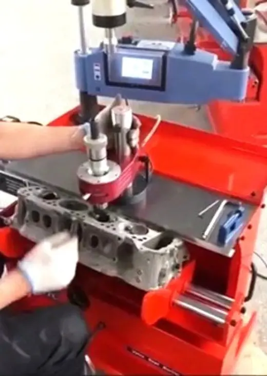 Máquina de Cabeza de Cilindro de Motor en Venta