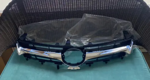 Rejilla Frontal de Auto Nueva en Venta