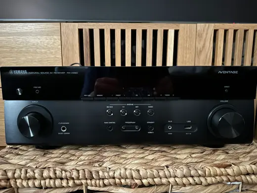Receptor AV Yamaha Avantage RX-680 - Sistema de Sonido de Alta Calidad