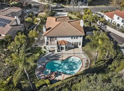 Lovely home 4 rent