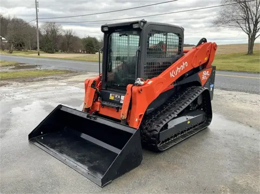 Cargadora compacta de orugas Kubota SVL97-2, usada en buen estado.