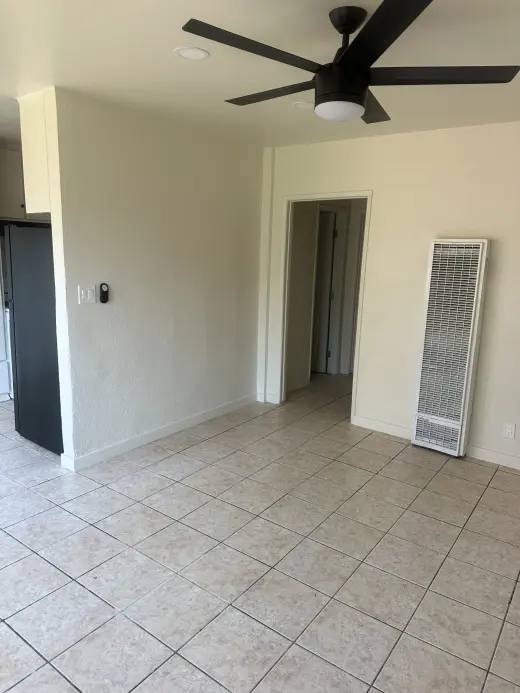 2 Bedroom/ 1 Bathroom para renta/ Biles incluidos