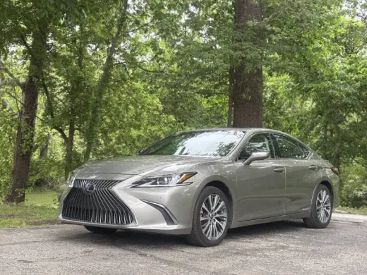 2021 Lexus ES 300h