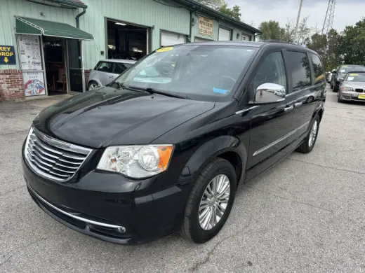 2015 Chrysler Town and Country Touring-L