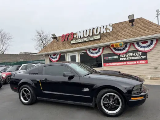 2006 Ford Mustang V6 Standard