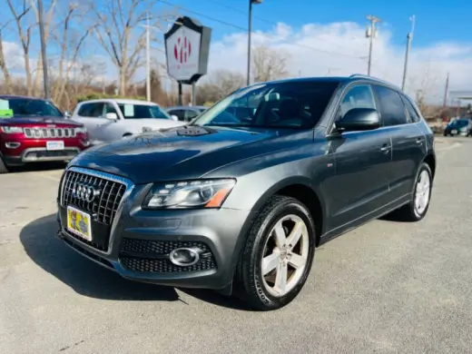 2012 Audi Q5 3.2 quattro Premium Plus