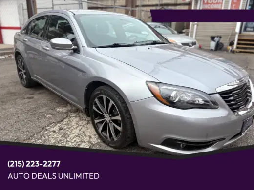 2013 Chrysler 200
Touring