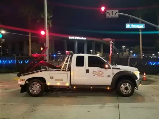 Seguras Towing/24hr gruas