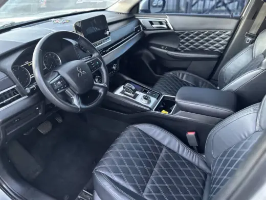 2022 Mitsubishi Outlander SEL Special Edition