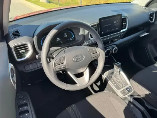 Hyundai VENUE 2026 SEL 4dr Crossover