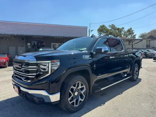 2023 GMC Sierra 1500 SLT Crew Cab 4WD