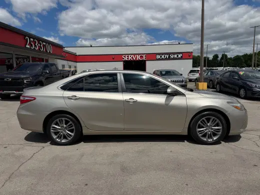 2015 Toyota Camry SE