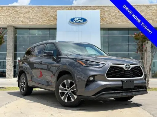Toyota Highlander 2021 AWD XLE 4dr SUV