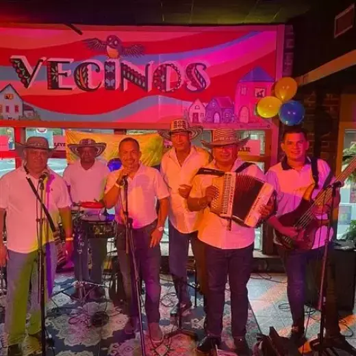 Grupo Vallenato 786 355-3039