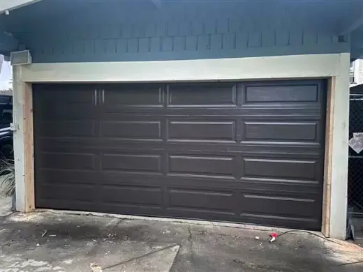 Roll up garage door