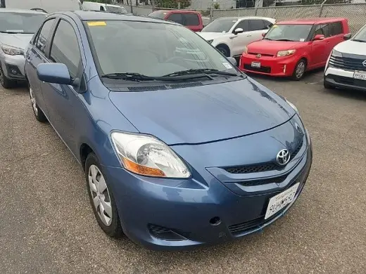 Toyota Yaris 2008 S 4dr Sedan 5M