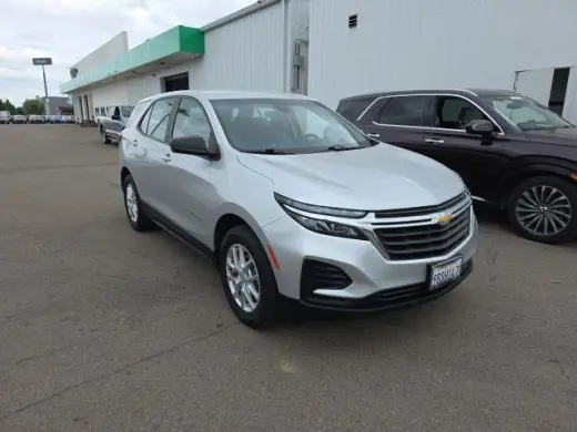 Chevrolet Equinox 2022 4x4 LS 4dr SUV w/1FL