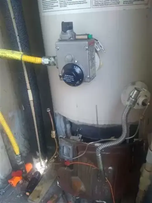 PLOMERIA 24*7/BOILER