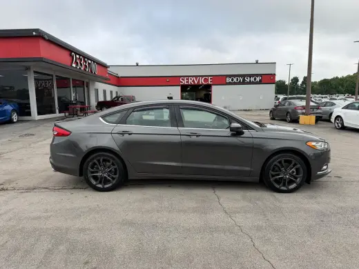 2018 Ford Fusion SE FWD