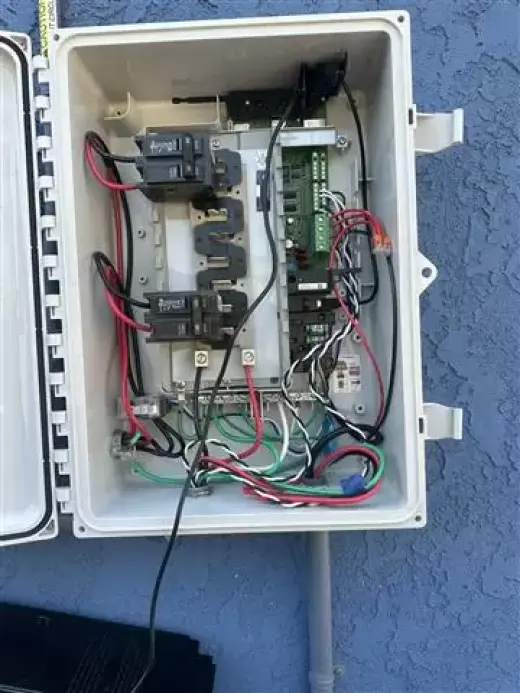 Solar electrician
