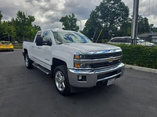Chevrolet Silverado 2500HD 2015 4x4 LTZ 4dr Double Cab SB
