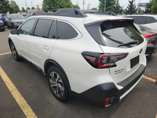 Subaru Outback 2022 AWD Limited 4dr Crossover