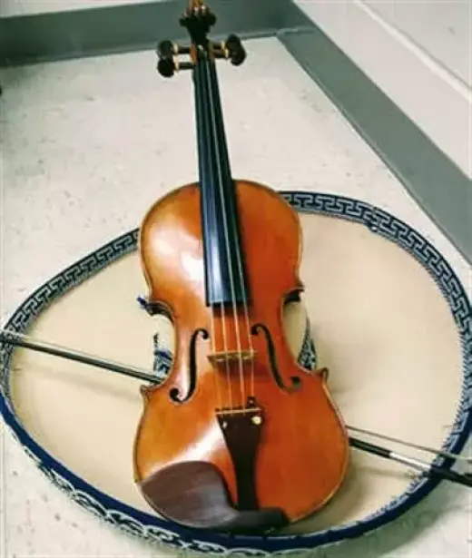 TRIO JUAN Y MARIACHI
