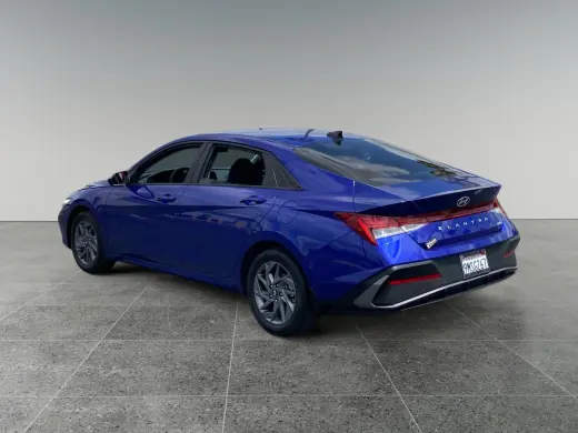 Hyundai ELANTRA Hybrid 2024 Blue 4dr Sedan
