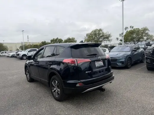 Toyota RAV4 2017 XLE 4dr SUV