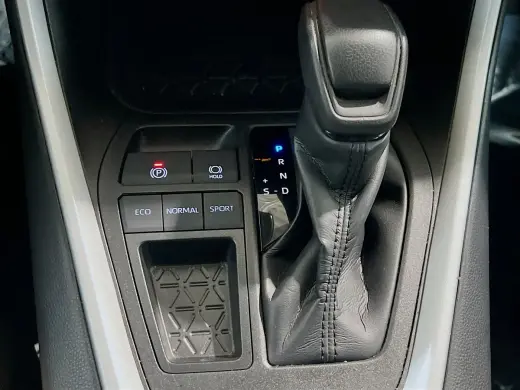 Toyota RAV4 2023 LE 4dr SUV