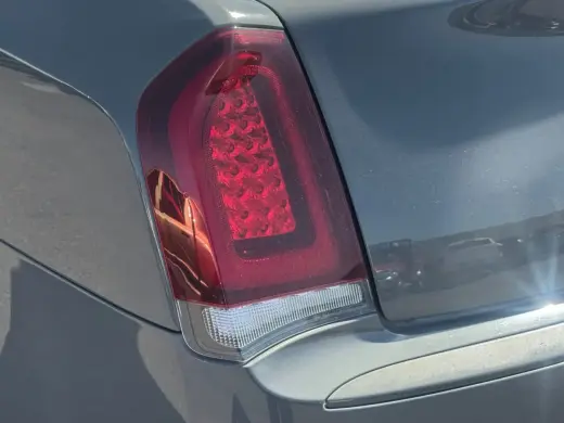 Chrysler 300 2019 Touring 4dr Sedan