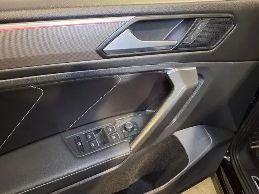 Volkswagen Tiguan 2023 SE R-Line Black 4dr SUV