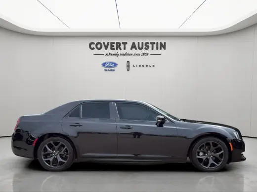 Chrysler 300 2023 Touring L 4dr Sedan