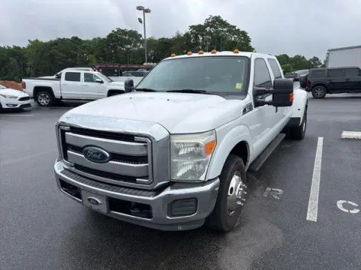 Ford F-350 Super Duty 2013 4x2 XLT 4dr Crew Cab 8 ft. LB DRW Pickup