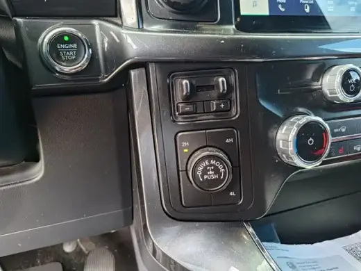 Ford F-150 2022 4x4 XLT 4dr SuperCrew 5.5 ft. SB