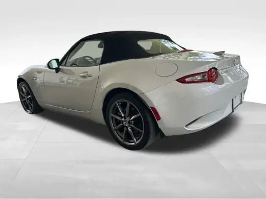 Mazda MX-5 Miata 2016 Grand Touring 2dr Convertible 6M