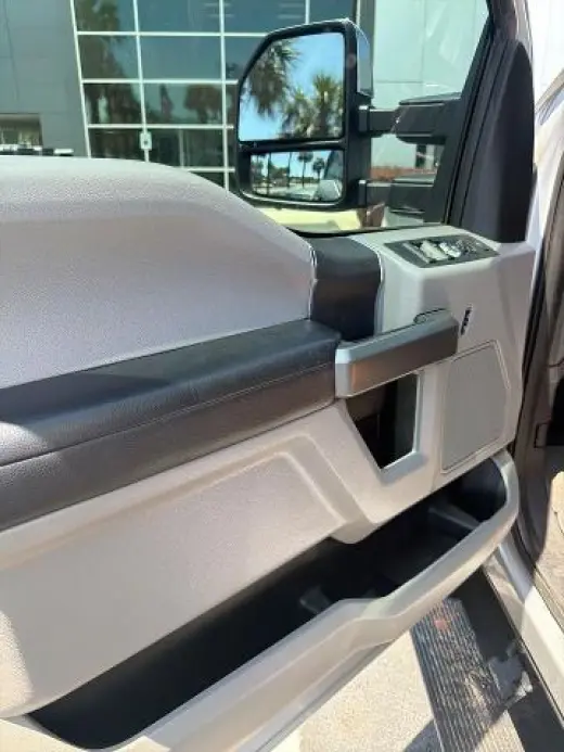Ford F-250 Super Duty 2017 4x4 XLT 4dr Crew Cab 8 ft. LB Pickup