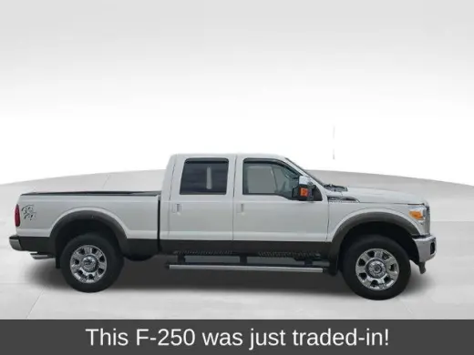 Ford F-250 Super Duty 2016 4x4 Lariat 4dr Crew Cab 6.8 ft. SB Pickup
