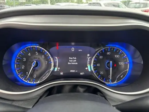 Chrysler Pacifica 2020 Touring L Plus 4dr Mini-Van