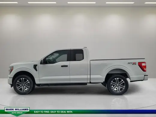 Ford F-150 2023 4x4 XL 4dr SuperCab 6.5 ft. SB
