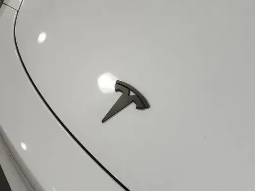 Tesla Model Y 2023 AWD Long Range 4dr Crossover