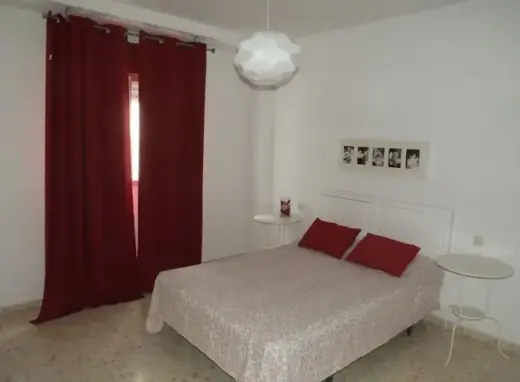 Rento cuarto 1.050 para pareja