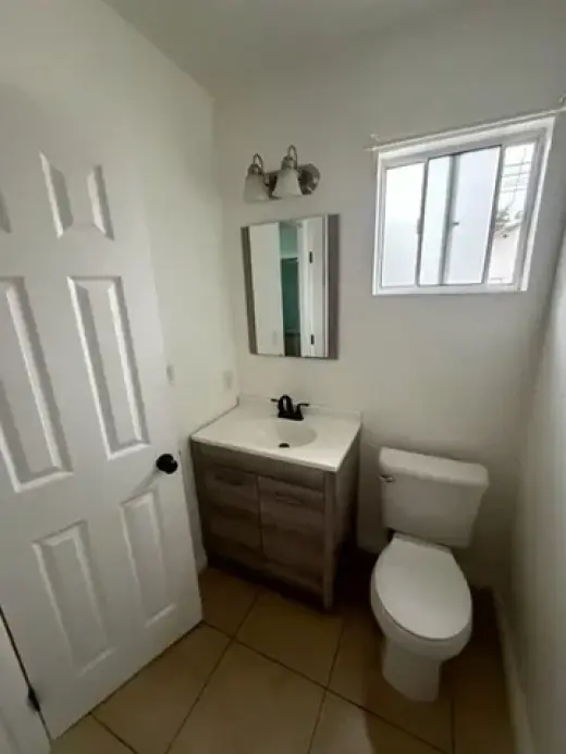 cuarto privado y baño, downey
