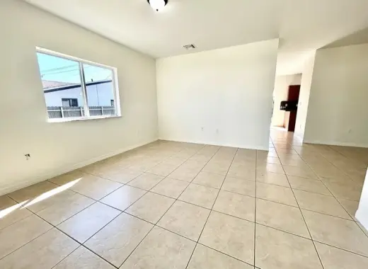 3 dormitorios y 2.5 baños. Exc