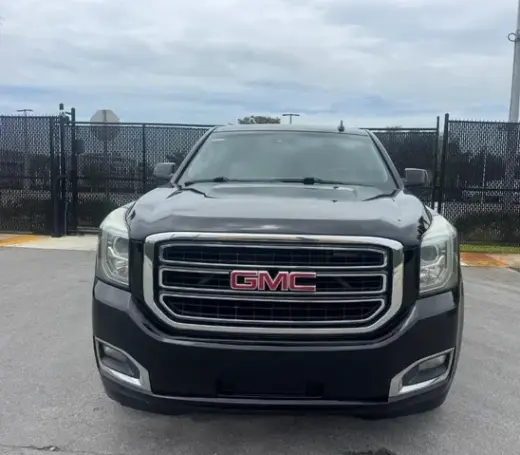 SUV GMC YUKON - PRECIO CASH