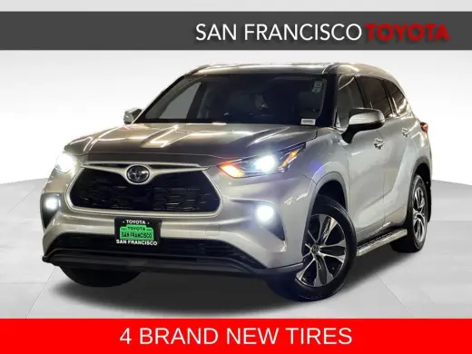 2022 Toyota Highlander Hybrid XLE