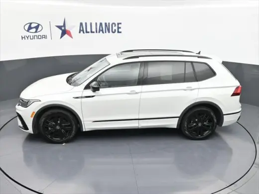 Volkswagen Tiguan 2022 SE R-Line Black 4dr SUV