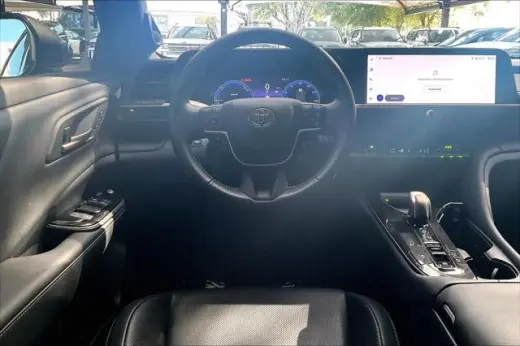 Toyota Crown 2024 AWD Limited 4dr Sedan