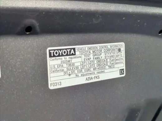 Toyota RAV4 2025 XLE 4dr SUV