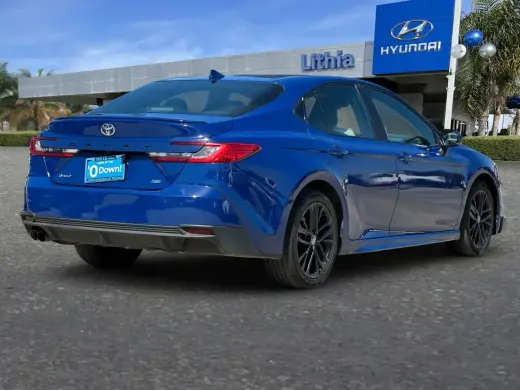 Toyota Camry 2025 SE 4dr Sedan